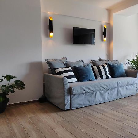 Sunny New Lovely Apartment 60 Meters From The Metro Atene Esterno foto