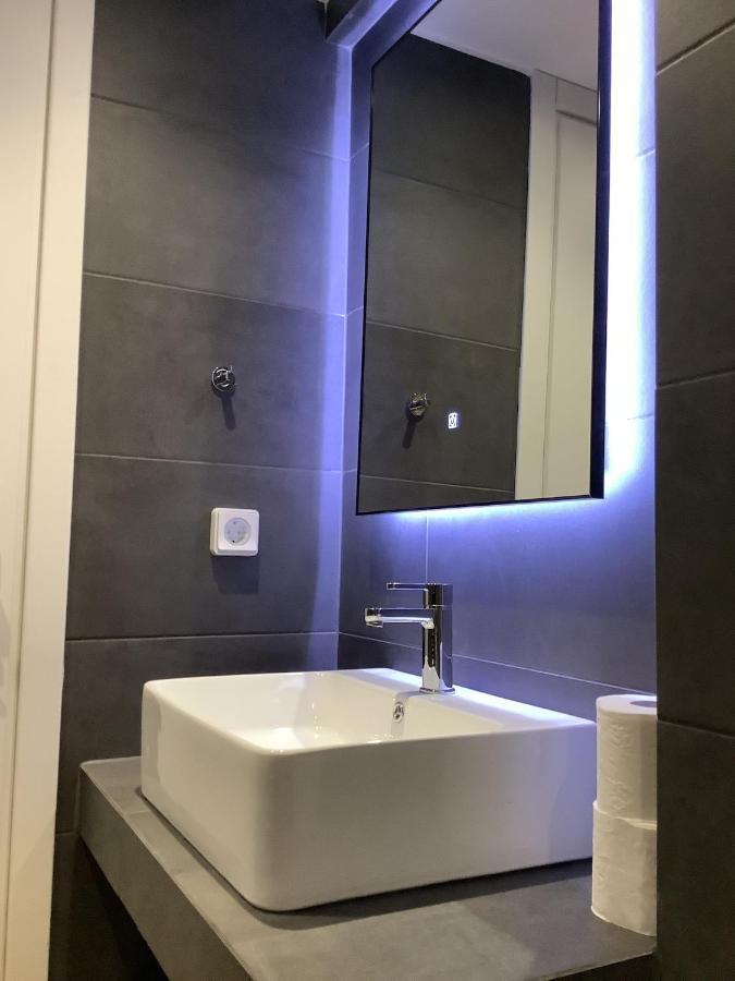 Sunny New Lovely Apartment 60 Meters From The Metro Atene Esterno foto